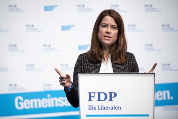 Parteipraesidentin Petra Goessi, spricht an der Delegiertenversammlung der Freisinnig Demokratischen Partei der Schweiz, FDP, in Biel am Samstag, 12. Januar 2019. (KEYSTONE/Anthony Anex)