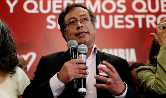 epa06756778 Colombian Presidential candidate Gustavo Petro speaks during a campaign event in Bogota, Colombia, 22 May 2018. More than 30 million Colombians are summoned to the polls to elect a preside ...