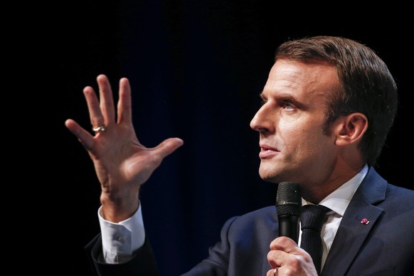 epa07179096 French President Emmanuel Macron gives a conference on &#039;Us, Tomorrow, Europe&#039; at the Aula Magna in Louvain-La-Neuve, Belgium, 20 November 2018. French President Emmanuel Macron i ...