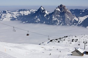 Der kleine (l.) und grosse Mythen, fotografiert auf dem Fronalpstock.&nbsp;