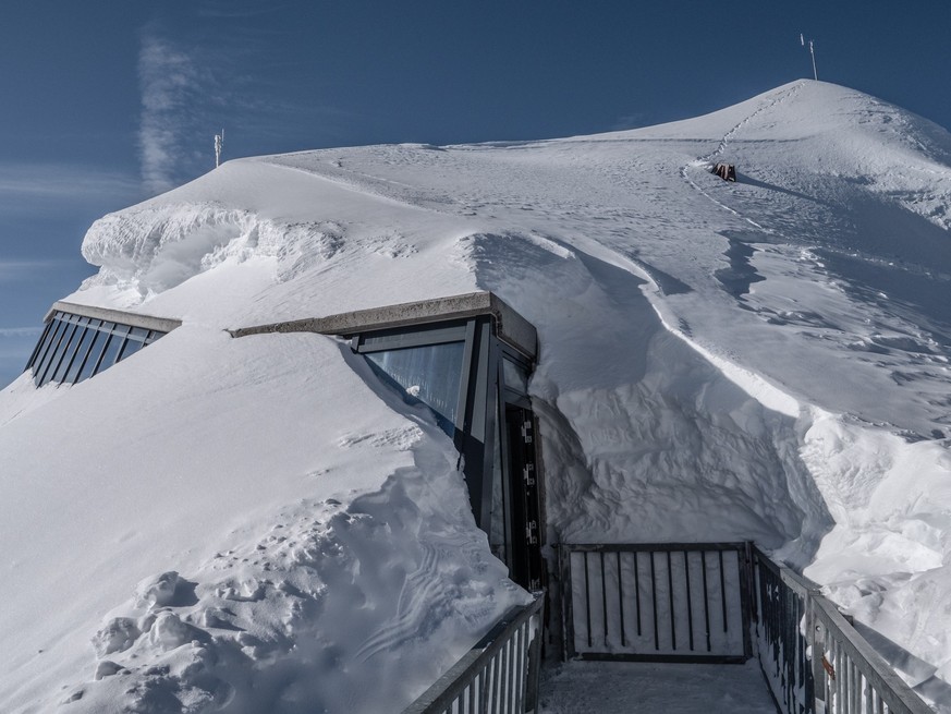 Schnee beim Glacier 3000 Winter 2023/24