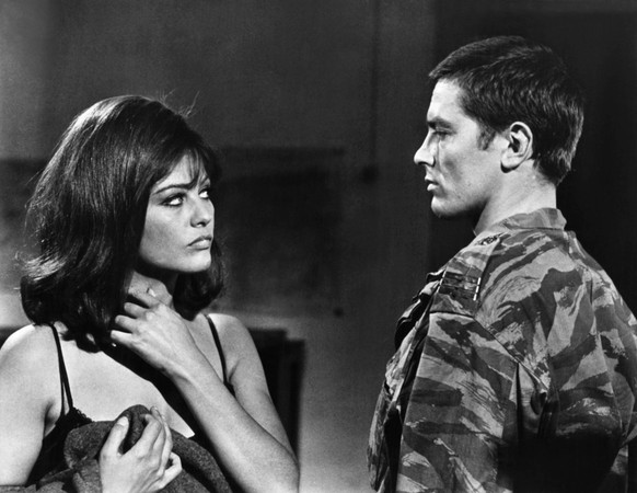 THE LOST COMMAND, from left, Claudia Cardinale, Alain Delon, 1966 Courtesy Everett Collection ACHTUNG AUFNAHMEDATUM GESCHƒTZT PUBLICATIONxINxGERxSUIxAUTxONLY Copyright: xCourtesyxEverettxCollectionx M ...