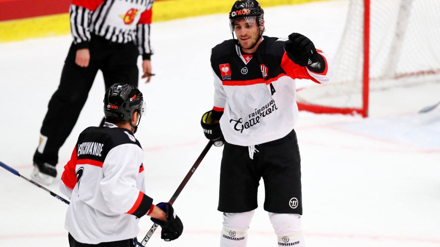 Men&#039;s Ice Hockey - Champions Hockey League - semi finals - Frolunda Gothenburg HC v HC Fribourg-Gotteron - Frolundaborgs Isstadion, Gothenburg - 10/1/17 - Caryl Neuenschwander of Fribourg-Gottero ...