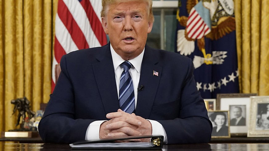 US-Präsident Donald Trump verkündet bei seiner landesweiten Ansprache zur Coronavirus-Epidemie einen 30-tätigen Einreisestopp für Reisende aus Europa. (Foto: Doug Mills/AP Keystone-SDA)