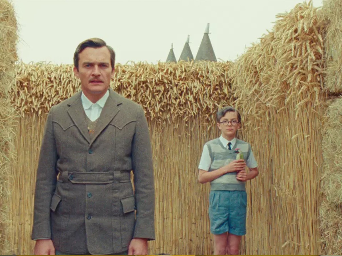 Rupert Friend est le narrateur des 17 minutes qui composent Le Cygne, l'histoire d'un jeune garçon vicitme de la brutalité de deux de ses camarades.