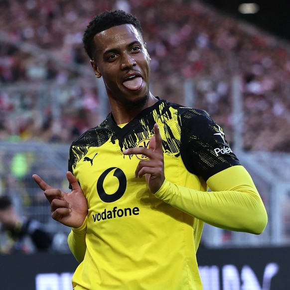 epa12340898 Felix Nmecha of Dortmund celebrates scoring the 3-0 goal during the German Bundesliga soccer match between Borussia Dortmund and 1. FC Union Berlin in Dortmund, Germany, 31 August 2025. EP ...