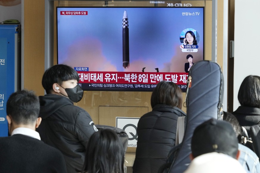 A TV screen shows a file image of North Korea&#039;s missile launch during a news program at the Seoul Railway Station in Seoul, South Korea, Thursday, Nov. 17, 2022. North Korea launched a ballistic  ...