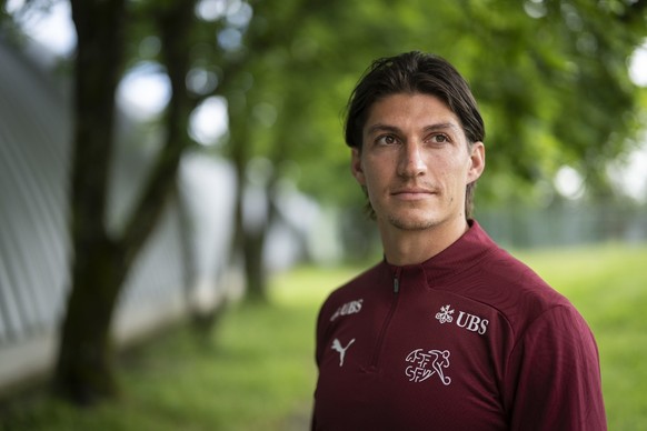 Steven Zuber, aufgenommen an einer Pressekonferenz der Schweizer Fussball Nationalmannschaft im Vorbereitungscamp zur Europameisterschaft, am Dienstag, 28. Mai 2024, in St. Gallen. (KEYSTONE/Gian Ehre ...