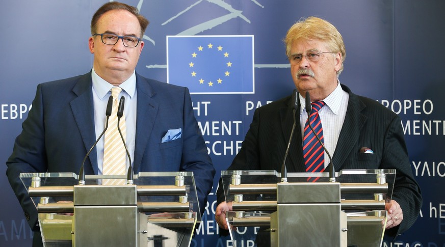 Elmar Brok (r.):&nbsp;«Man sollte Verhandlungen nicht mit einer Drohung beginnen»