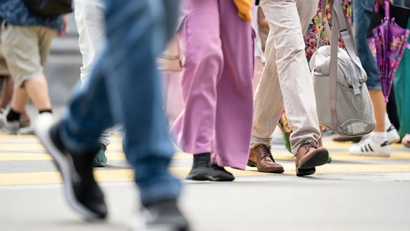 Migration/Bilaterale: Wie viele Menschen verträgt die Schweiz? Die Schweiz feilscht mit Brüssel bis zum Schluss um diese Frage.