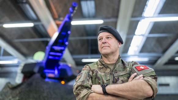 Korpskommandant Benedikt Roos, Chef der Armee, posiert zum Portrait, am Rand der Medienkonferenz 100 Tage Chef der Amee sowie Praesentation der Armeebotschaft 2026, am Donnerstag, 26. Maerz 2026 auf d ...