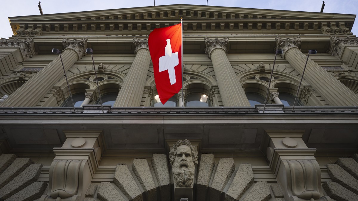 Terrorismus-Holz-und-Handys-an-Schulen-Das-ndert-sich-in-der-Schweiz-ab-dem-1-August