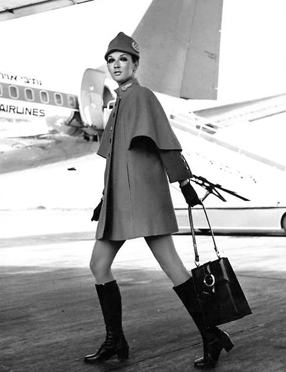 1960:Eine Stewardess der israelischen Fluggesellschaft El Al.