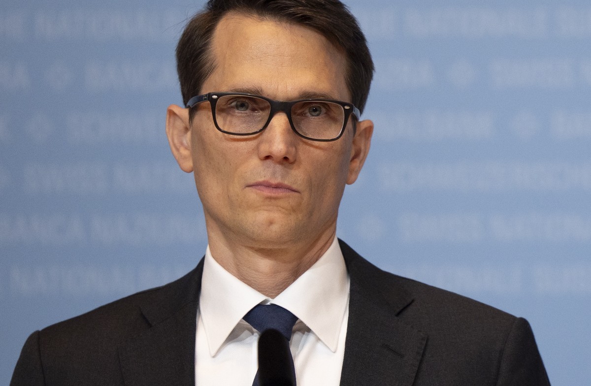 epa11625473 Swiss National Bank (SNB) Vice Chairman of the Governing Board Martin Schlegel attends a media briefing at the Swiss National Bank's Metropol building in Zurich, Switzerland, 26 Septe ...