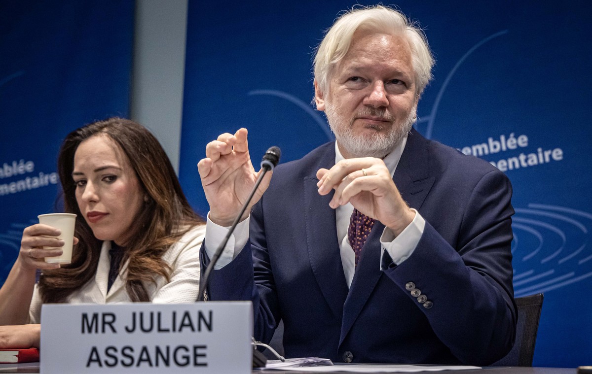 epa11634832 WikiLeaks founder Julian Assange (R) and his wife Stella Assange (L) attend a hearing at the Council of Europe in Strasbourg, France, 01 October 2024. The hearing, organized by the Assembl ...