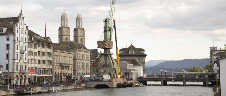 Echte Stadtzürcher haben ihn nur per Zufall gesehen: den Hafenkran.