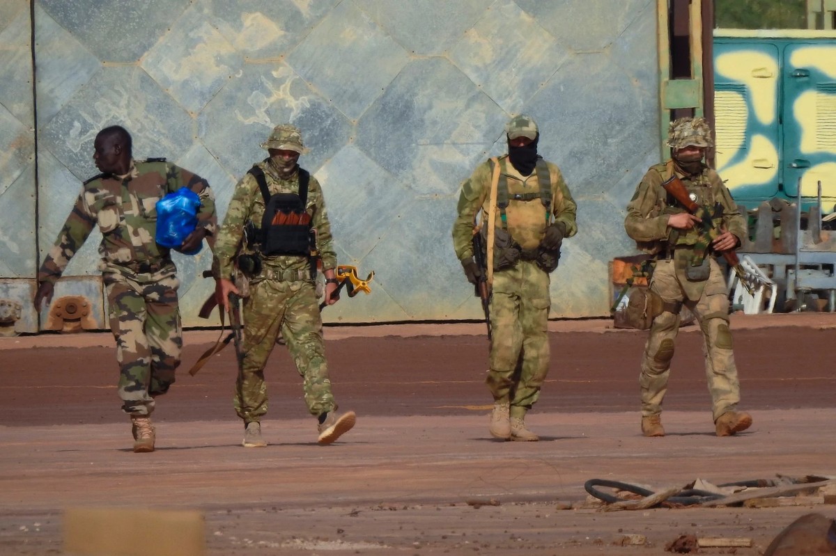 Des mercenaires russes en Afrique. Outre l'Ukraine, le groupe Wagner est également intervenu en Syrie, en Libye, au Mali et en République centrafricaine.