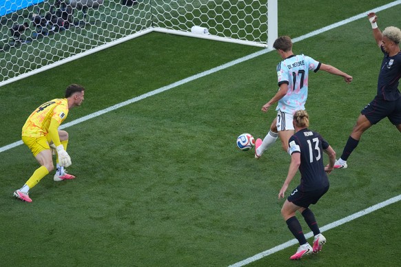 KEYPIX - Belgium's Charles De Ketelaere (17) scores their opening goal during the World Cup round of 16 soccer match between the United States and Belgium in Seattle, Monday, July 6, 2026. (AP Ph ...