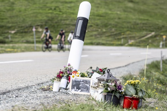 epa10698636 Memorial at the accident site of Gino Maeder, on Albulapass, Switzerland, 18 June 2023. Gino Maeder from Switzerland of Team Bahrain Victorious fatally crashed during descent from the Albu ...