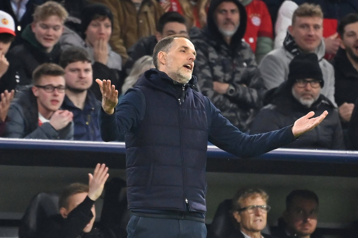 Trainer Thomas TUCHEL Bayern Muenchen, hadert,lamentiert,Gestik, Einzelbild,angeschnittenes Einzelmotiv,Halbfigur,halbe Figur. Fussball Champions League / Viertelfinale FC Bayern Muenchen-Manchester C ...