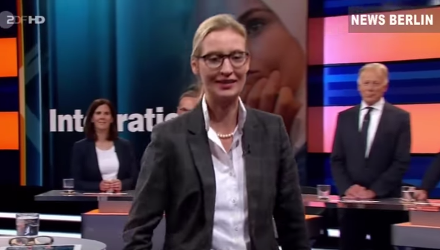 Die Nase voll: AfD-Aushängeschild Weidel läuft aus dem Studio.&nbsp;