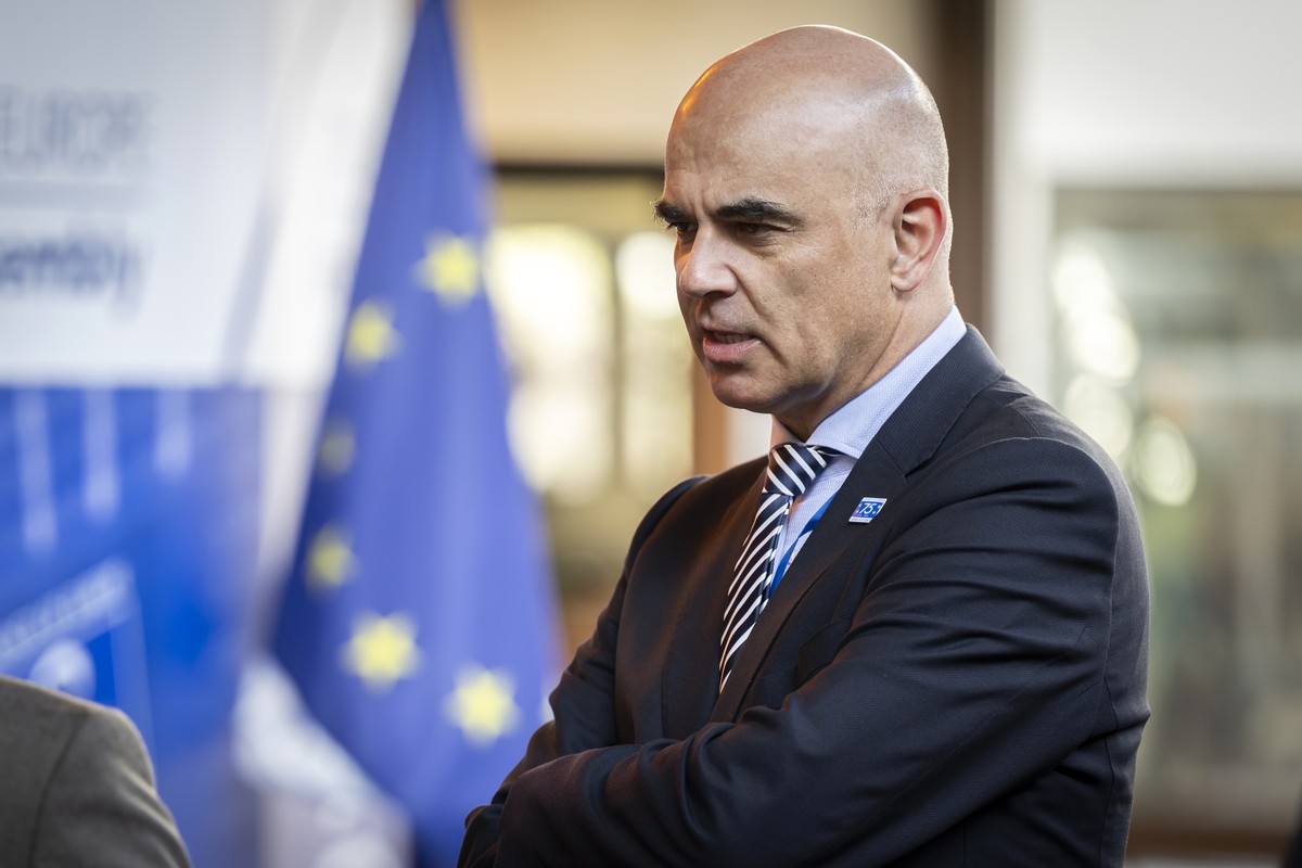 epa11435870 Swiss candidate for Secretary General of the Council of Europe Alain Berset speaks in the hall of the Palace of Europe, during the third part of the 2024 Ordinary Session of the Parliament ...