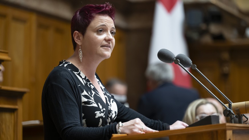Nationalrat Stefanie Heimgartner, SVP-AG, spricht waehrend der Sommersession der Eidgenoessischen Raete, am Mittwoch, 18. Juni 2025 im Nationalrat in Bern. (KEYSTONE/Anthony Anex)