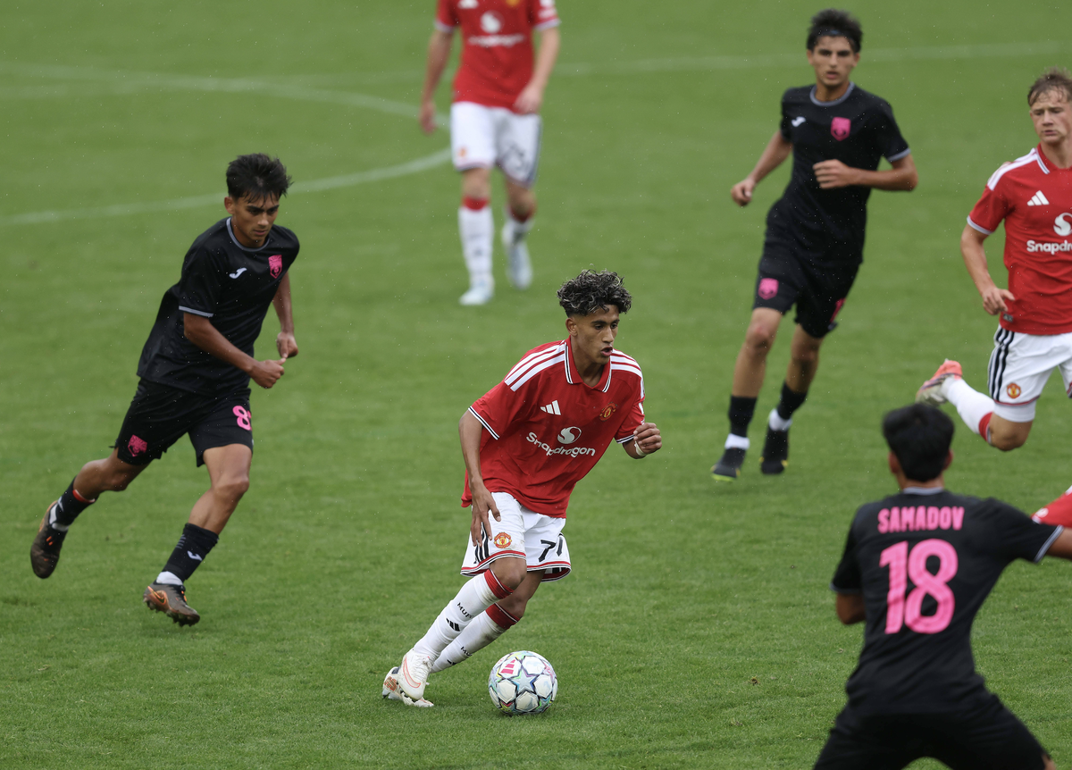 UEFA Youth League - Manchester United, ManU U21, U 21 v Sabah U21 MANCHESTER, ENGLAND, SEPTEMBER 10: JJ Gabriel of Manchester United on the ball during The UEFA Youth League match between Manchester U ...