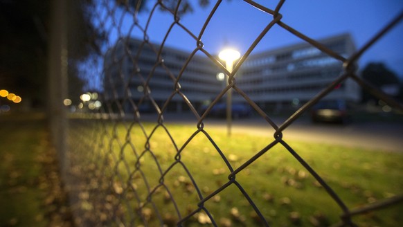 ZUR EIDGENOESSISCHEN ABSTIMMUNG UEBER DEN NACHRICHTENDIENST (NACHRICHTENDIENSTGESETZ) VOM SONNTAG, 25. SEPTEMBER 2016, STELLEN WIR IHNEN FOLGENDES BILDMATERIAL ZUR VERFUEGUNG - Sitz des Departements f ...