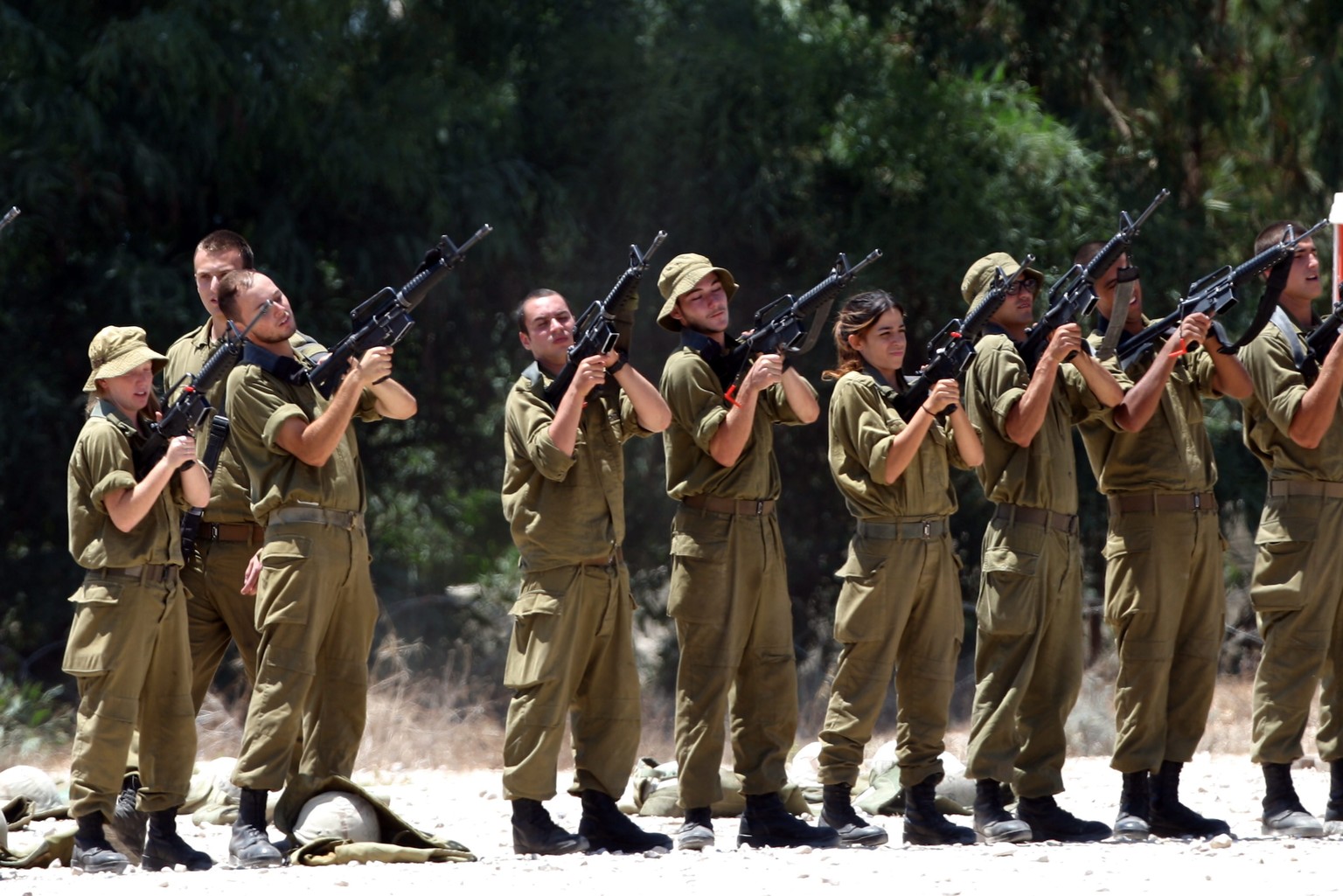 Die israelische Armee hat die Mobilisierung von bis zu 40'000 Reservesoldaten bewilligt.