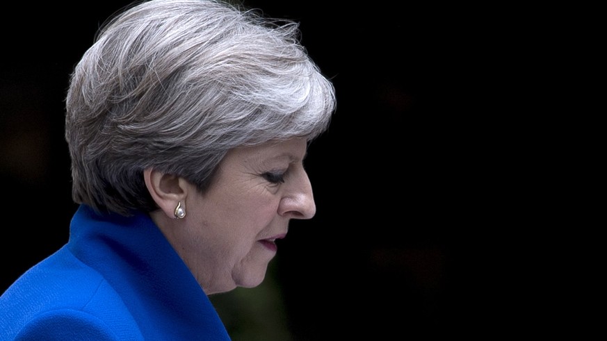 epa07623627 (FILE) - Britain&#039;s Prime Minister Theresa May delivers a statement to the media outside No. 10 Downing Street after meeting the Queen in Buckingham Palace in London, Britain, 09 June  ...