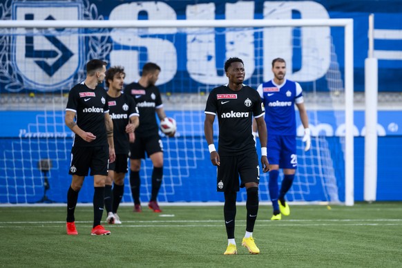 Deception des joueurs du FCZ apres le but du 2:2 lors de la rencontre de football de Coupe de Suisse entre FC Lausanne-Sport et FC Zuerich le dimanche 18 septembre 2022 au stade de la Tuiliere a Lausa ...