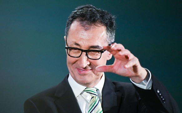 08.03.2026, Baden-Württemberg, Stuttgart: Cem Özdemir, (Bündnis 90 / Die Grünen), Spitzenkandidat für die Landtagswahl in Baden-Württemberg 2026, spricht bei der Wahlparty seiner Partei. Am 8. März fa ...