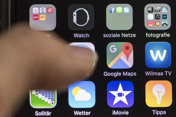 The Google Maps, a mapping mobile app developed by Google, photographed on a smart phone in Zurich, Switzerland, on January 5, 2016. (KEYSTONE/Christian Beutler)
Die App von Google Maps, ein Online-K ...