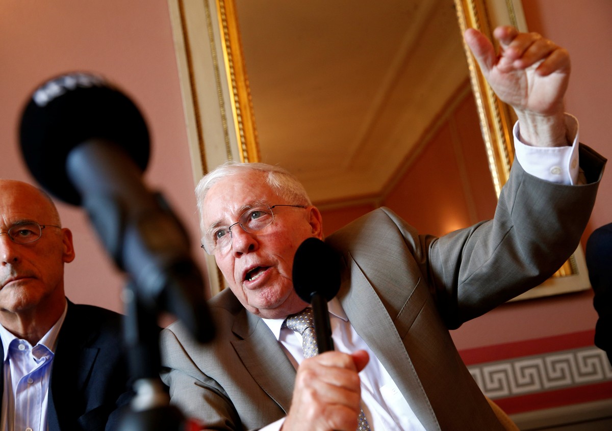 Christoph Blocher, president of the committee, gestures during a news conference of the "No to slow EU accession" committee in Bern, Switzerland, August 5, 2016. REUTERS/Denis Balibouse