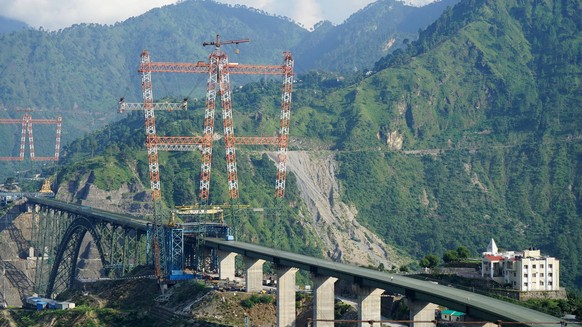 Chenab bridge - The world s highest rail bridge in Jammu and Kashmir World s highest railway bridge, standing nearly 1,200 feet over the Chenab River in Reasi district of Jammu and Kashmir. jammu Jamm ...
