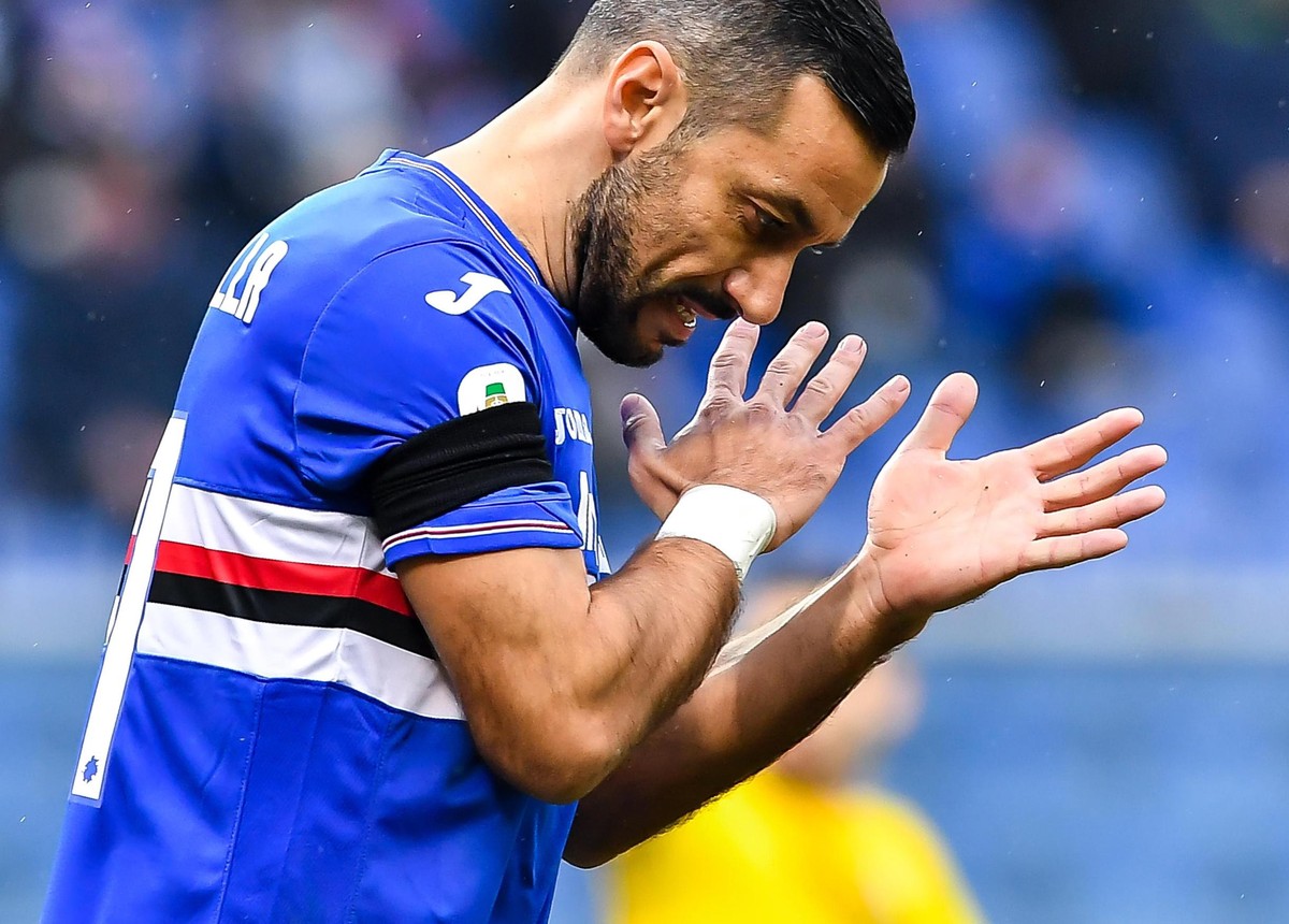 epa07359018 Sampdoria's Fabio Quagliarella reacts during the Italian Serie A soccer match between UC Sampdoria and Frosinone Calcio at Luigi Ferraris Stadium in Genoa, Italy, 10 February 2019. EP ...