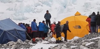 «Ich bin so dumm, jetzt den Everest zu erklimmen» – so knapp entging Steck 2013 dem Tod