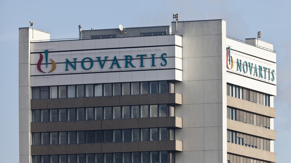 Bei Novartis werden rund 10 Prozent der Schweizer Stellen gestrichen.