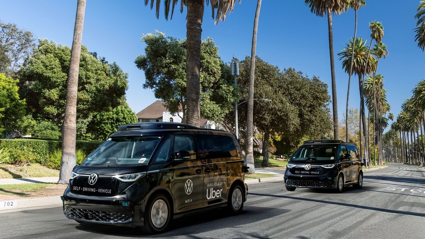 Volkswagen und Uber kündigen strategische Partnerschaft zum Einsatz autonomer Fahrzeuge auf der Uber-Plattform an (24. April 2025)