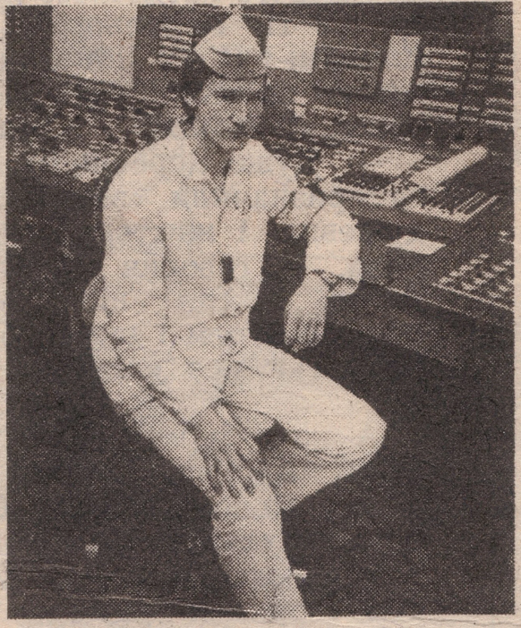 Oleksii Breus im Kontrollraum des Blocks 4: Die Aufnahme von 1984 aus einer sowjetischen Zeitung ist die einzige aus der Zeit vor dem Super-GAU.