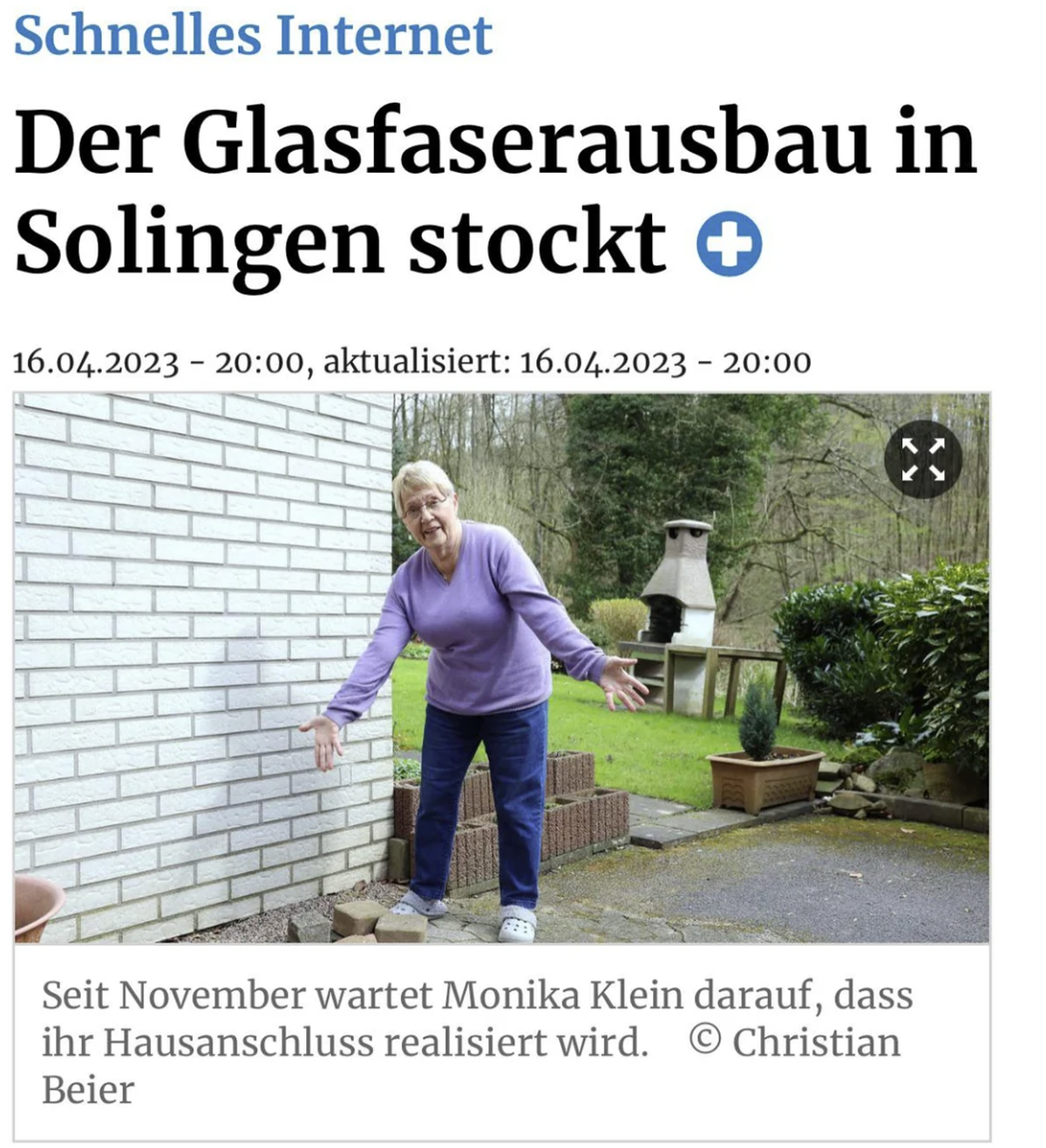 Rentner zeigen auf Dinge