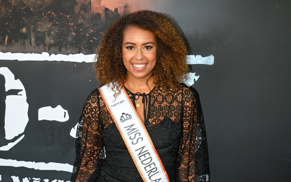 Premiere musical 40-45 BARNEVELD, NETHERLANDS - SEPTEMBER 21: Amber Rustenberg during Premiere musical 40-45 at Midden Nederland Theater on September 21, 2024 in Barneveld, Netherlands. Photo by Danie ...