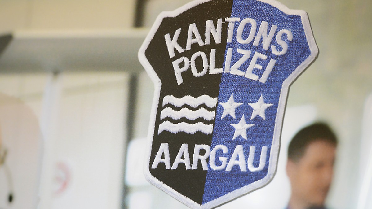 Die Kantonspolizei Aargau musste am Montagabend zu einem Polizei-Einsatz in Suhr ausr