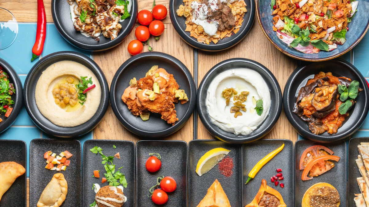 Du sushi à la fondue en passant par la cuisine persane: TheFork a sélectionné 20 tables genevoises et lausannoises adaptées aux rendez-vous professionnels.
