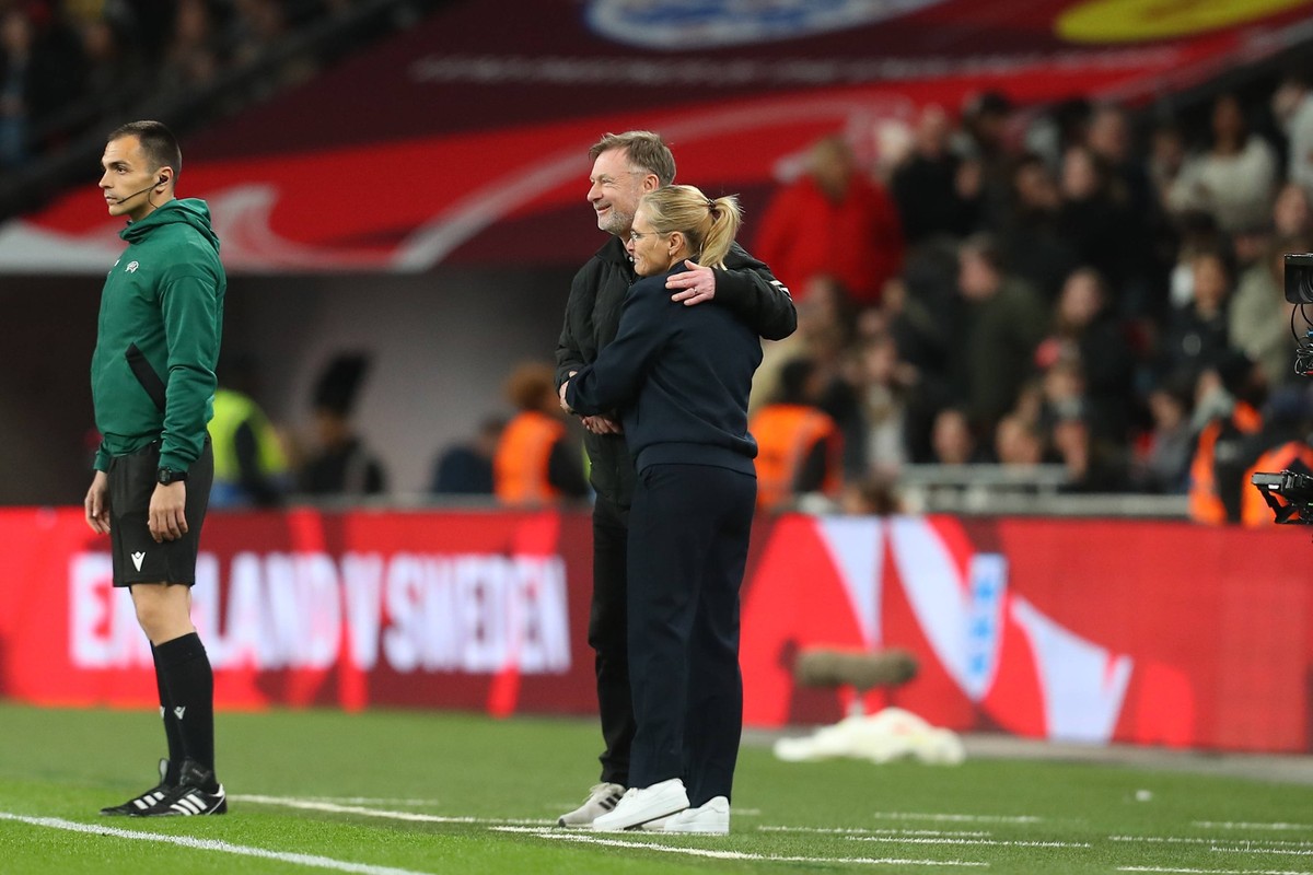 5th April 2024 Wembley Stadium, London, England UEFA Womens EURO Qualifying, EM, Europameisterschaft International Football, England versus Sweden Sweden manager Peter Gerhardsson and England manager  ...