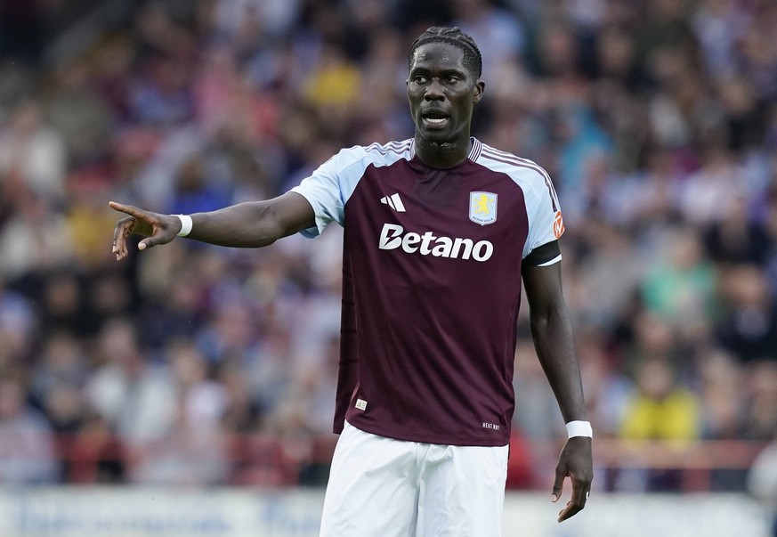 Walsall, England, 7th August 2024. Amadou Onana of Aston Villa during the Pre Season Friendly match at the Bescot Stadium, Walsall. Picture credit should read: Andrew Yates / Sportimage EDITORIAL USE  ...