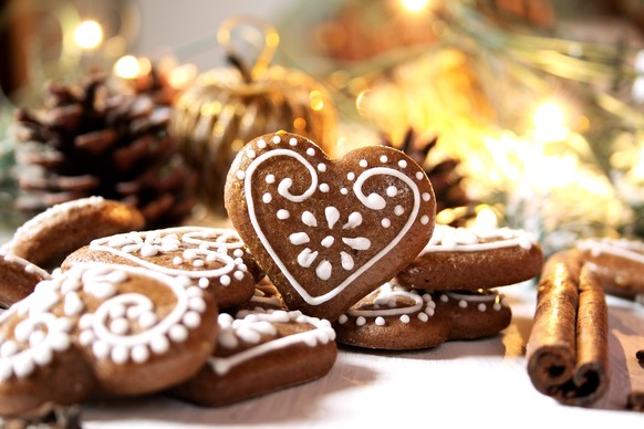 Lebkuchen-Herzen, Weihnachtskekse, Weihnachten, Plätzchen, Guetzli