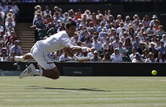 Der Herr der Lüfte: Novak Djokovic wartet im Final auf Roger Federer.