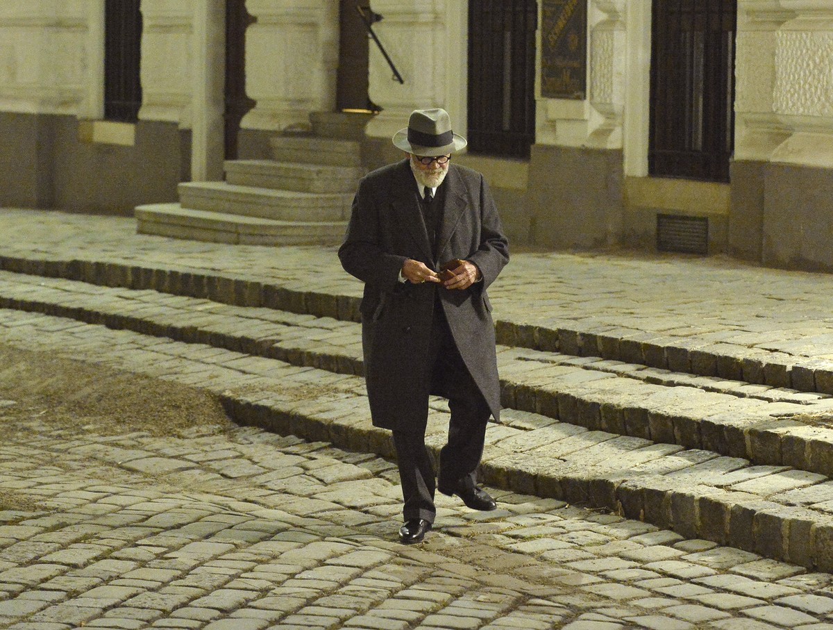 ABD0082_20171020 - WIEN - ÖSTERREICH: Bruno Ganz als Sigmund Freud während der Dreharbeiten zu "Der Trafikant" von Nikolaus Leytner am Freitag, 20. Oktober 2017, in Wien. - FOTO: APA/HERBERT ...
